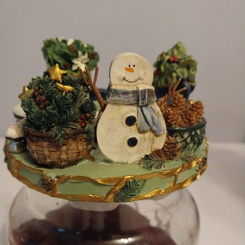 Yankee Candle Our America Stay-On Topper Snowman Ice Skates Winter Jar Lid Decor